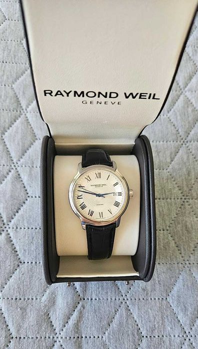 Часовник RAYMOND WEIL в гаранция