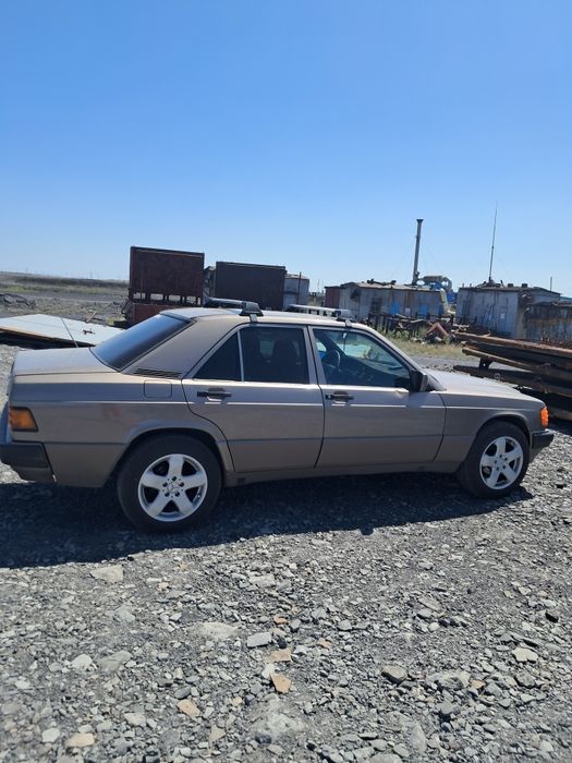 Мерс 190E 2.0 Продаю