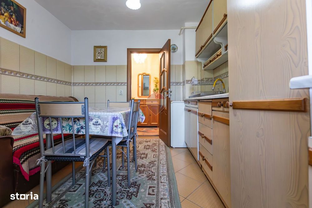 Apartament cu 2 camere decomandate strada Progresului zona Zimbru