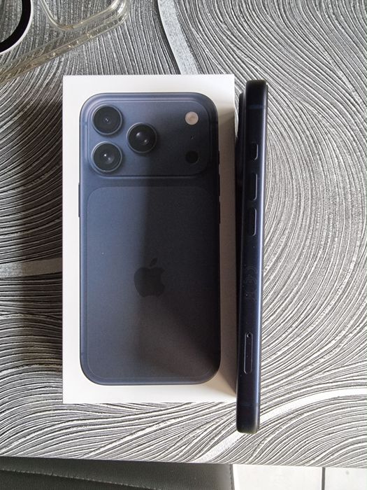 Iphone 17pro 256GB с гаранция