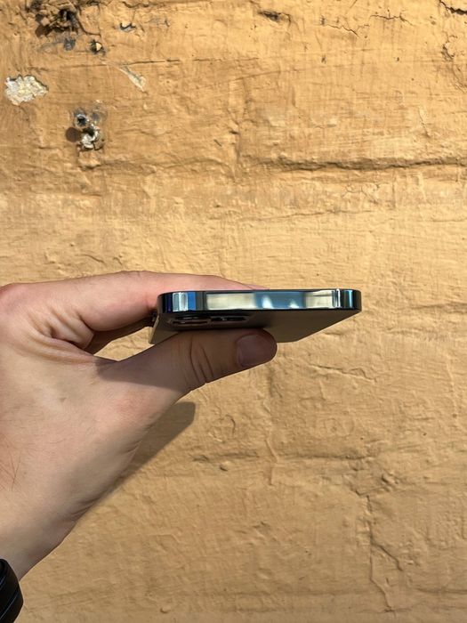 iPhone 12 pro sotiladi