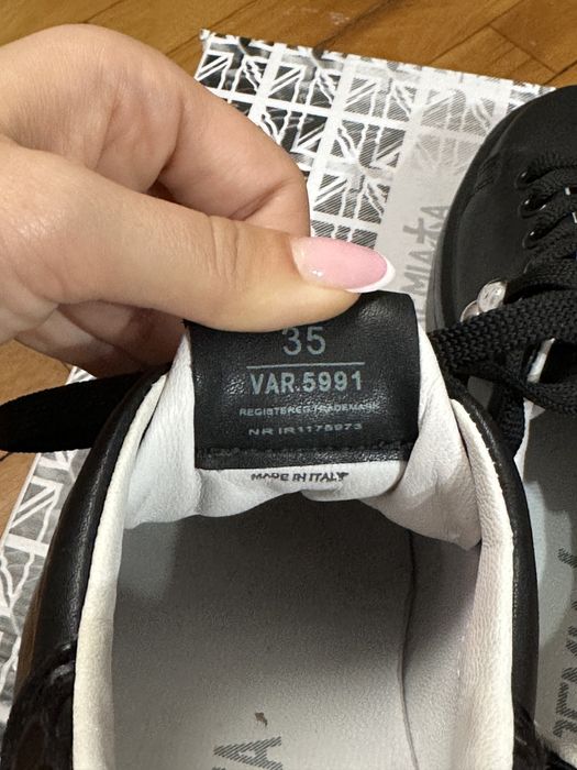 Adidasi Premiata