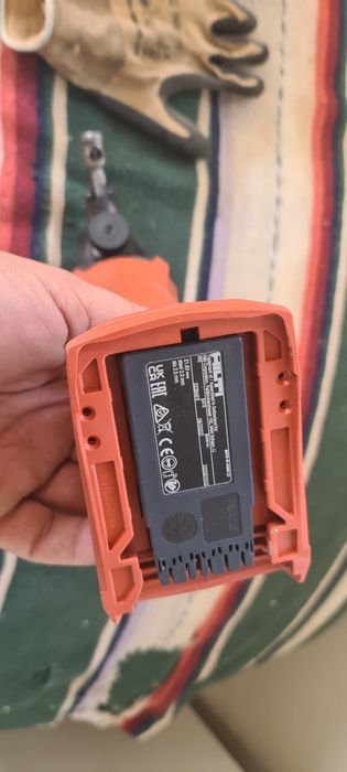 Vand sau schimb HILTI  Foarfeca tablă  noua SPN 6 A22  NU ESTE  CHINA