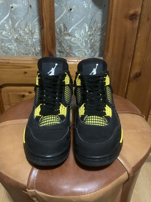 Nike Air Jordan 4 Retro Yellow Thunder