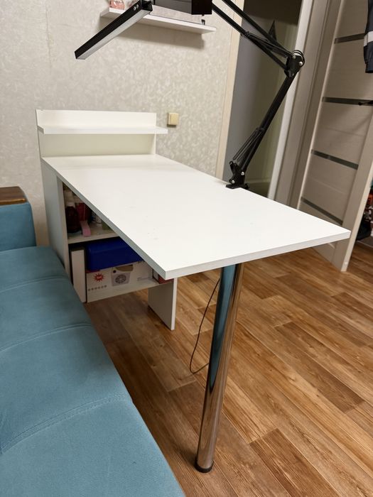 Маникюрный стол. Раскладной