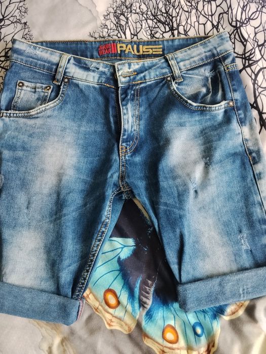 Дънки и блузка на "Pause Jeans "