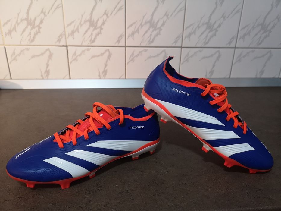 Vând ghete de fotbal Adidas PREDATOR in stare impecabilă