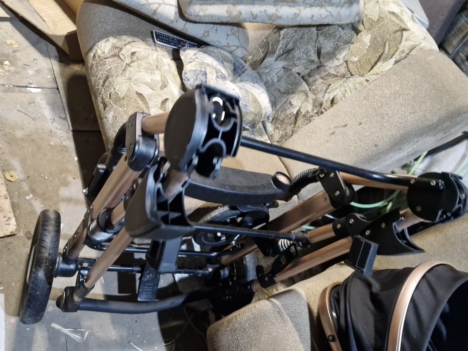 Продам детскую коляску