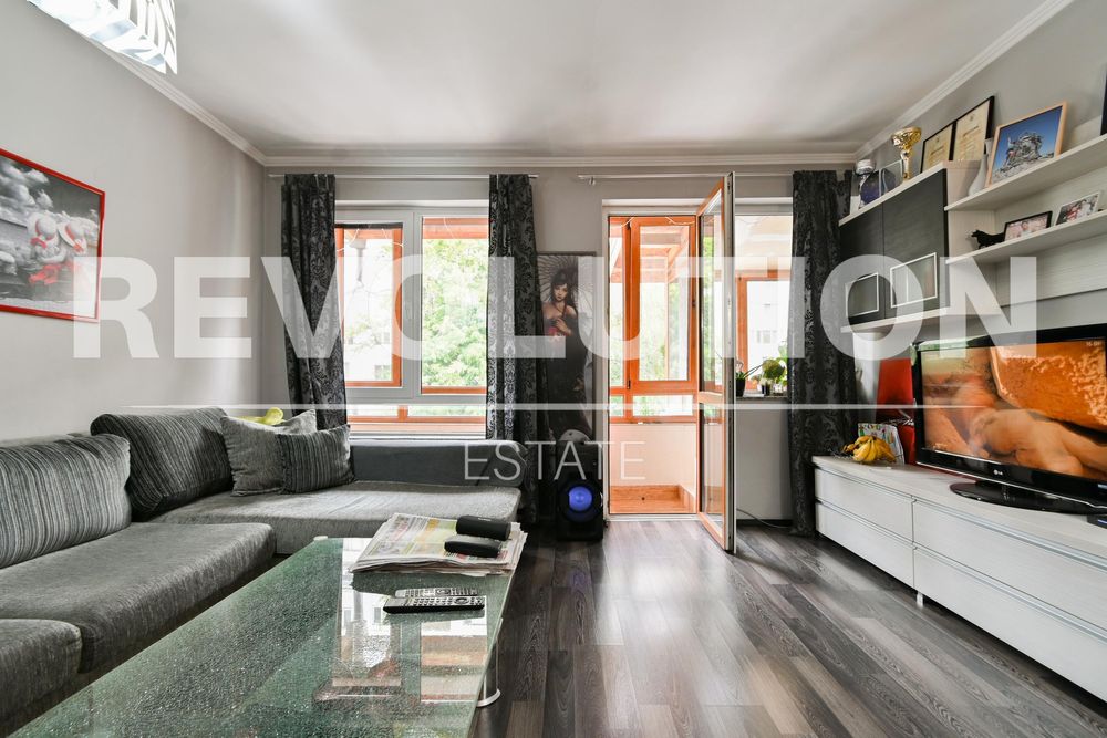 Продава се Тристаен апартамент в София, Младост 4 - 120 кв.м за 1254 €/кв.м - Снимка #1