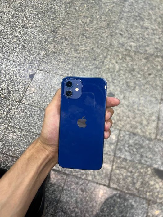 iPhone 12