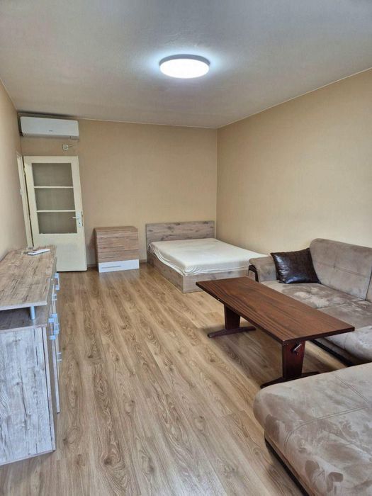 Дава се под наем Двустаен апартамент в София, Обеля 1 - 60 кв.м за 448.8 € - Снимка #1