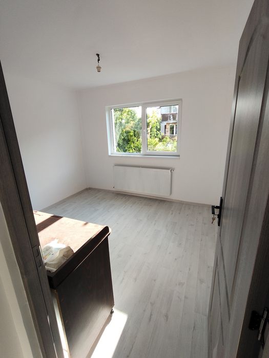 Apartament 2 camere finisat ,micro 16, etaj 2