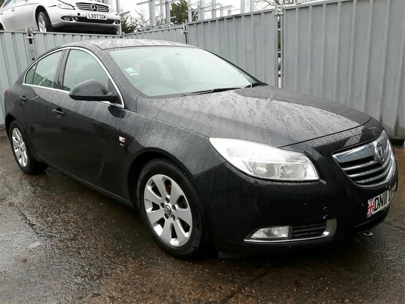 Praguri Opel Insignia A 2011 Sedan 2.0 CDTi