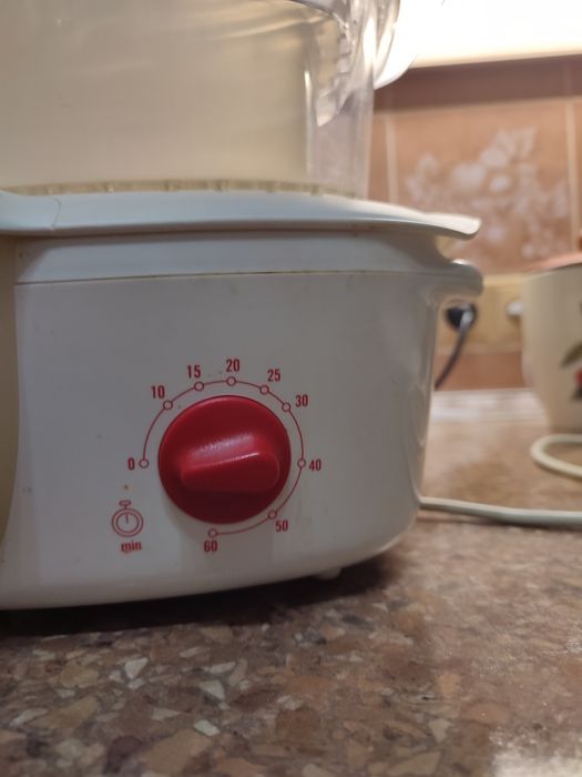 Продам пароварка Moulinex