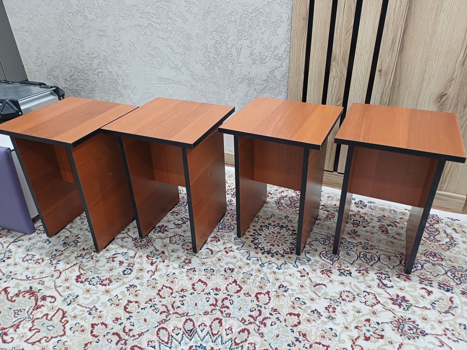 Табуретки  4 штуки