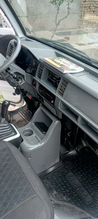 Бир кул минилган полик чихол туртта балон Янги техник курикдан утган б