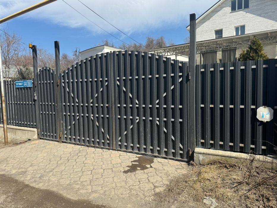 Евро-штакетник металлические