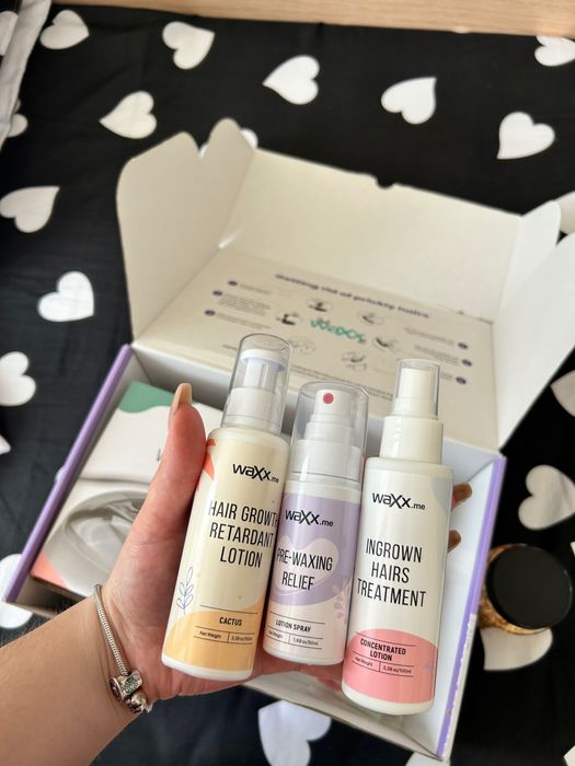 Комплект за wax със спрейове и лосион.