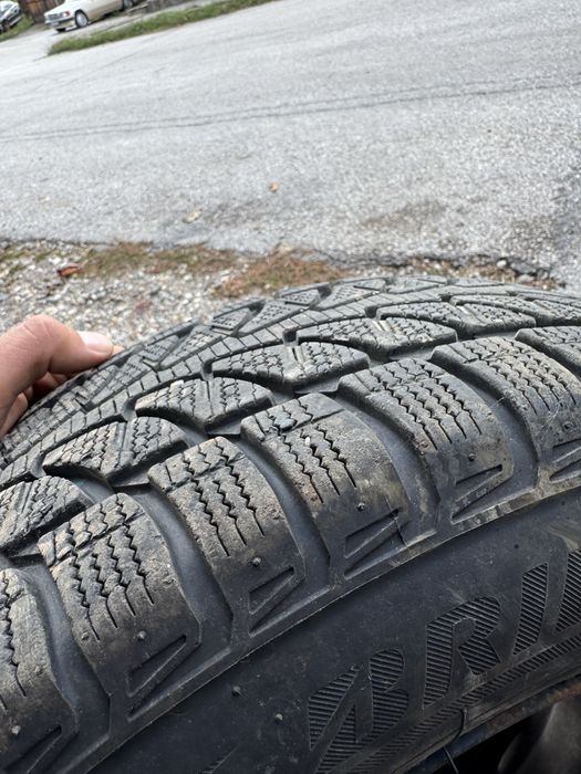 Джанти с зимни гуми Subaru