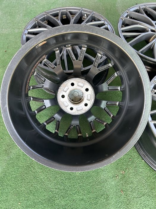 5х112 17 за новия модел BMW със цензорни винтили