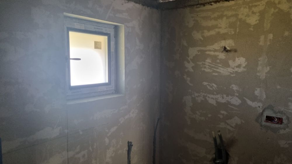 Incepem cu tencuitul-tencuiala mecanizat ,glet ,var ,fatade termosiste