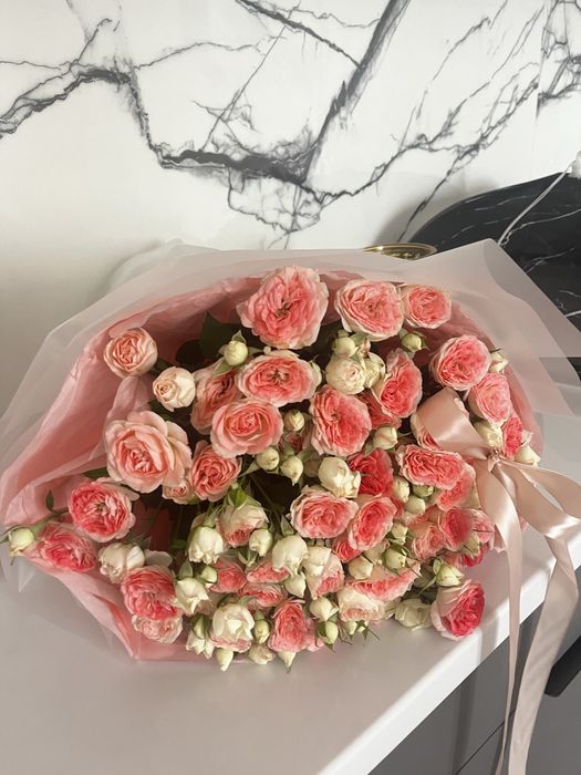 Букет из спрей роз