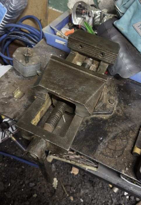 Продам тиски советские ссср