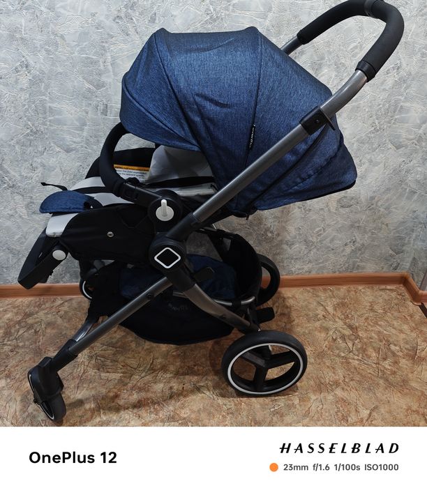 Коляска прогулочная