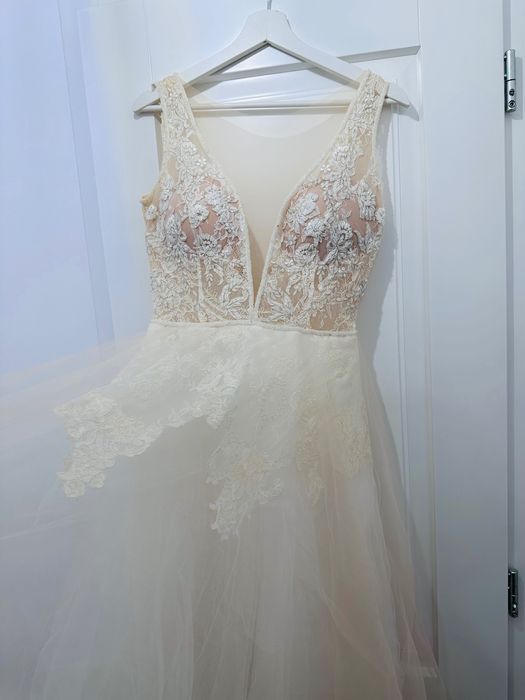 Rochie mireasa-livrare in toata tara