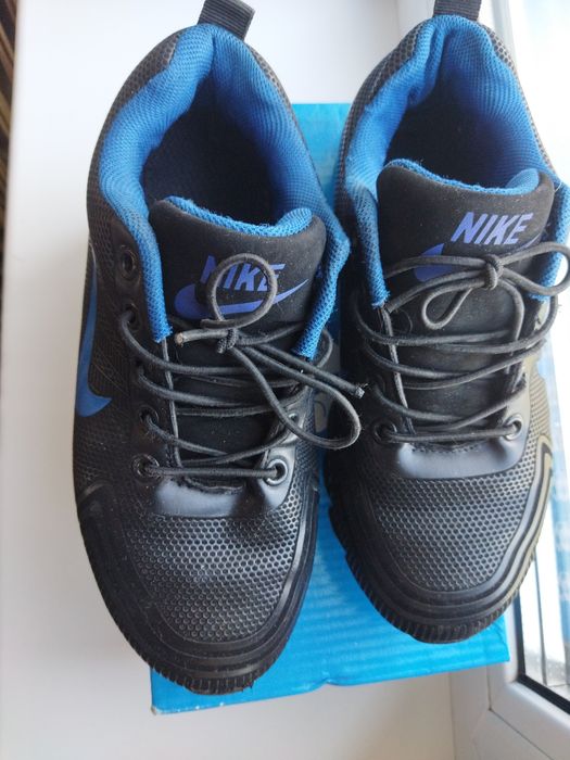 Продам кроссовки 31 размер