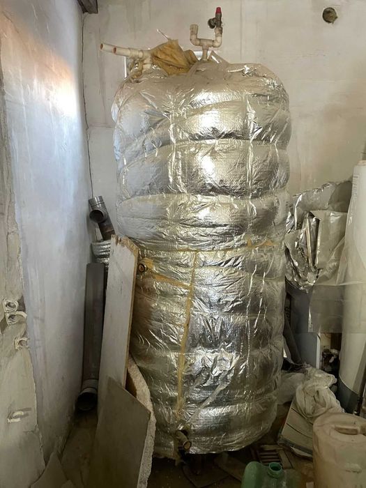 Бочка горячей воды 800л,  бойлер , газовые печи, емкость под солярку