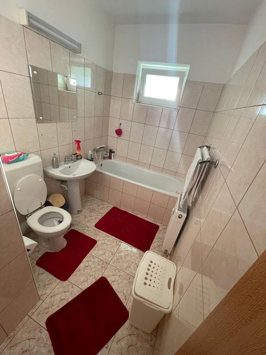 Apartament de închiriat