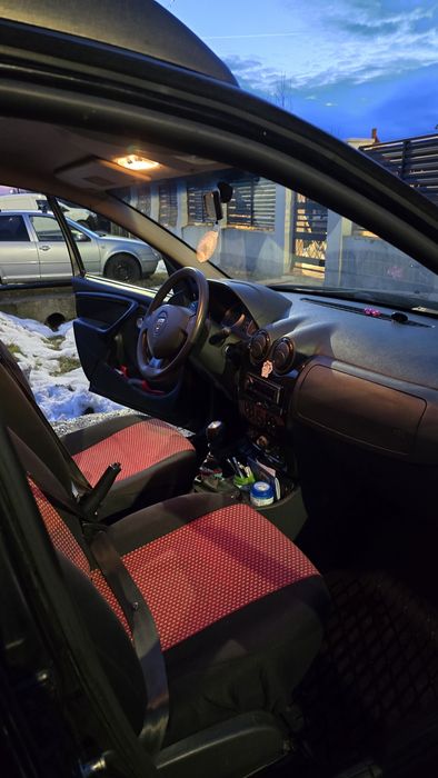 Vand Dacia Duster - an fabricatie 2011