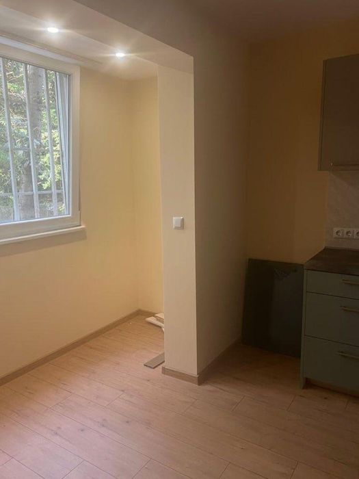 Дава се под наем Четиристаен апартамент в София, Лозенец - 83 кв.м за 690 € - Снимка #3