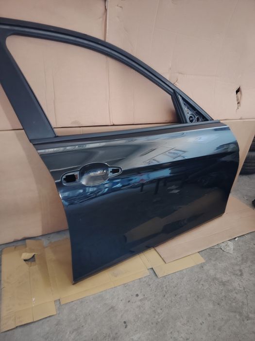 Usa fata dreapta bmw f30