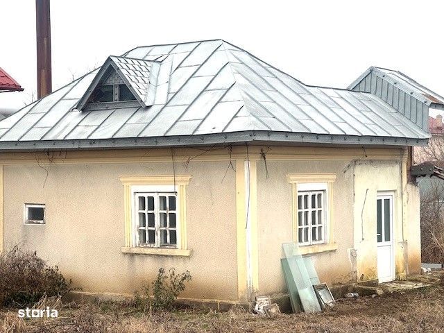 Casa cu teren 1142 mp in Curtisoara