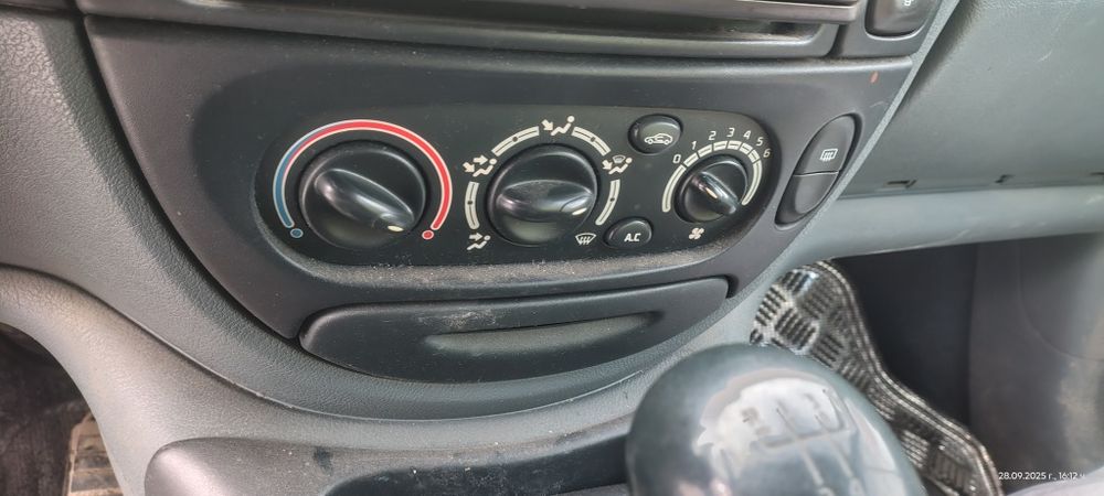 Рено Меган  газ бензин