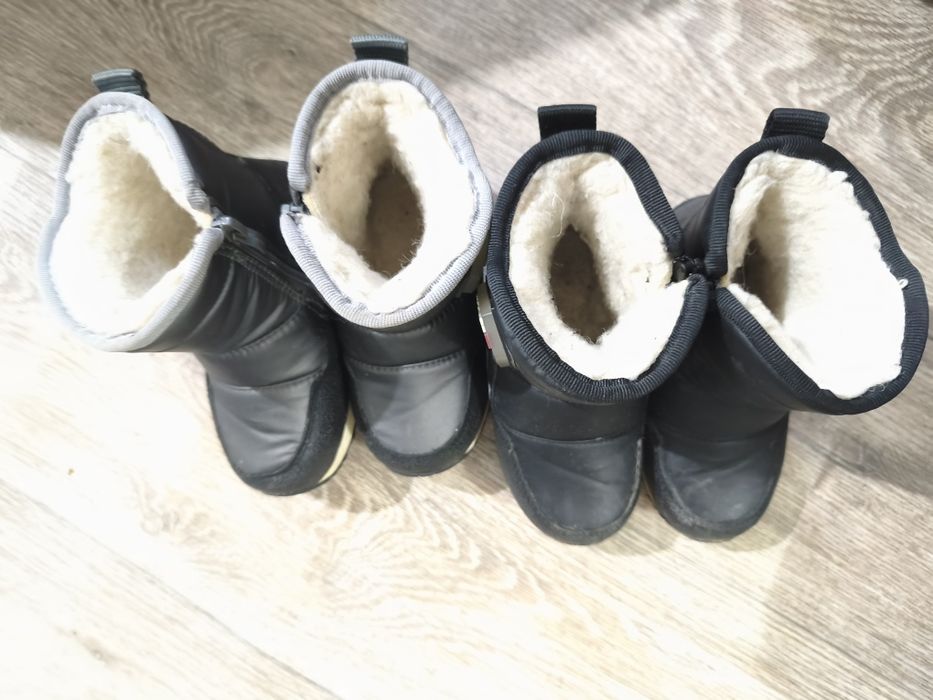 Продам детскую обувь