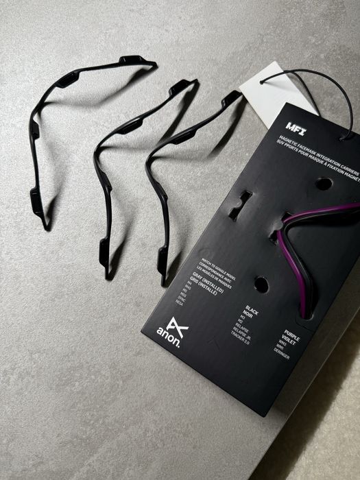 Rama magnet MFI ochelari Anon snowboard