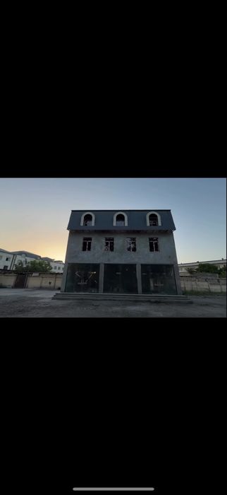 Кукон шахар Чархий худудида здания сотилади