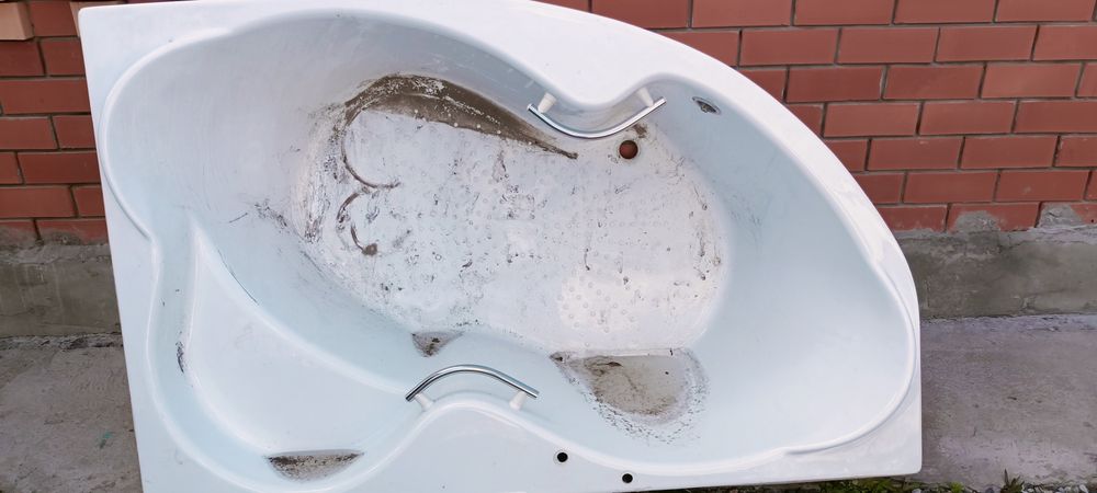 Ванна в хорошем состоянии