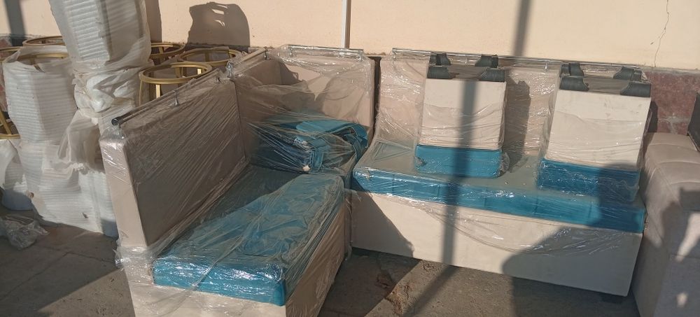 Мягки мебель и диван. Реставратсь или на заказ.