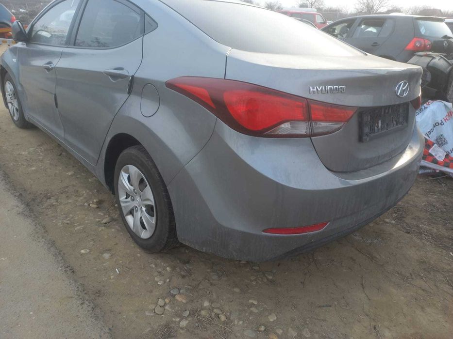 Dezmembrez Hyundai Elantra an 2016, 1.6 benzina, manuala
