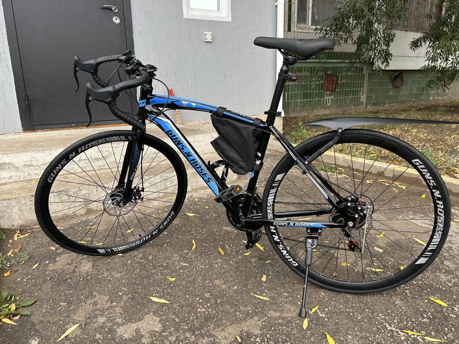 Шоссейник велосипед