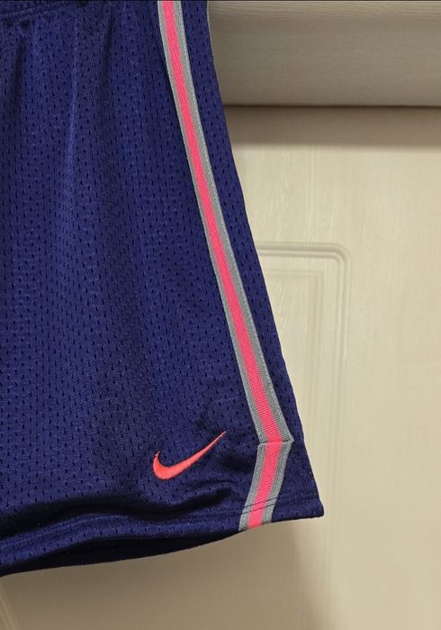 Нови.  Дамски оригинални къси панталонки.  Nike  DRI FIT