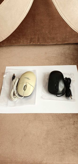 Mouse optic cu mufă USB - Fujitsu-Siemens/Genius, alb/negru