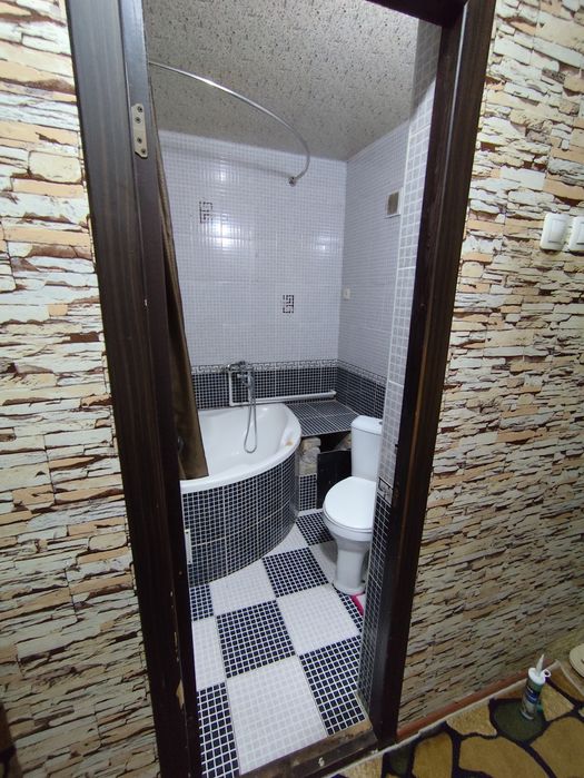 Продаётся 2 комнатная квартира в поселке Улугбек