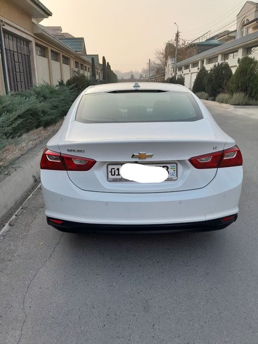 Продаётся Малибу2 Белый жемчужныйцвет