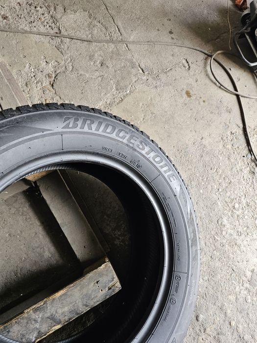 2 anvelope iarna 215 60 16 Bridgestone
