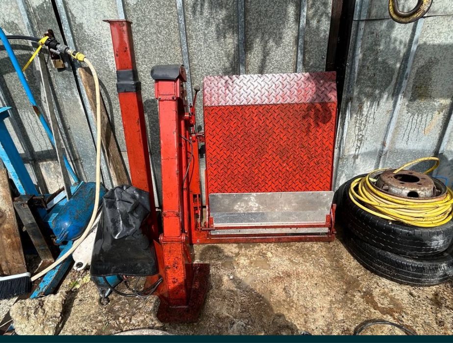 Падащ борд за бус 12 волта хидравлична помпа